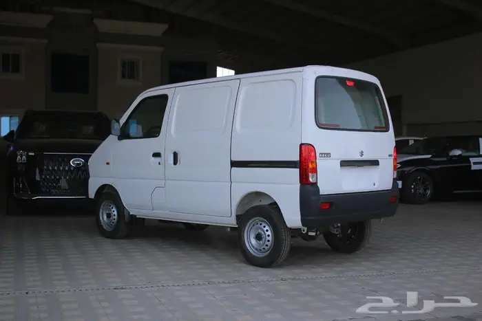 سزوكي ايكو 8