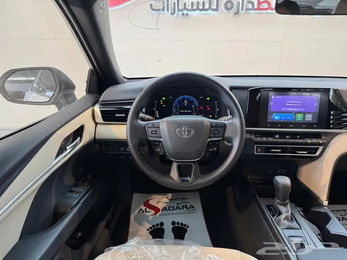 تويوتا كامري e بنزين استاندر 2025 20