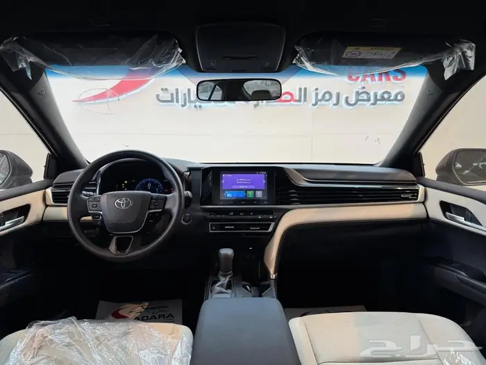 تويوتا كامري e بنزين استاندر 2025 17