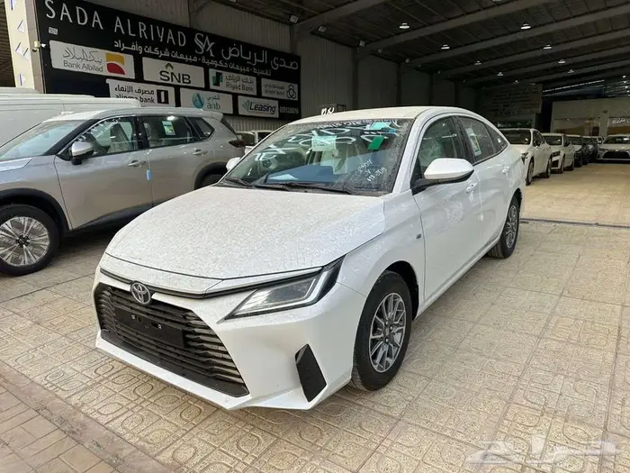 تويوتا يارس استندر y بنزين 2026 0