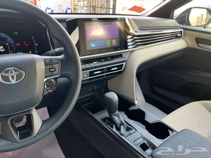 تويوتا كامري E ستاندر بنزين 2025 متاح اقساط و كاش 7