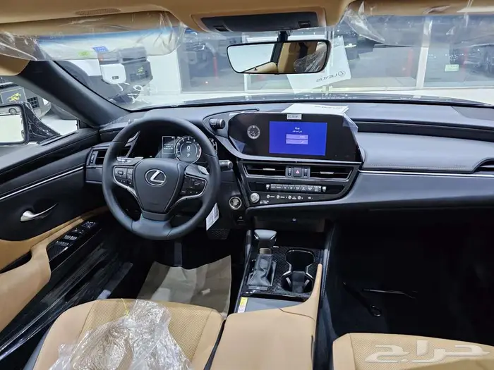 لكزس Es250AA بنزين موديل 2025 18