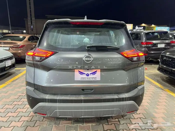 نيسان إكستريل SV   2025   سبع راكب   رصاصي 3