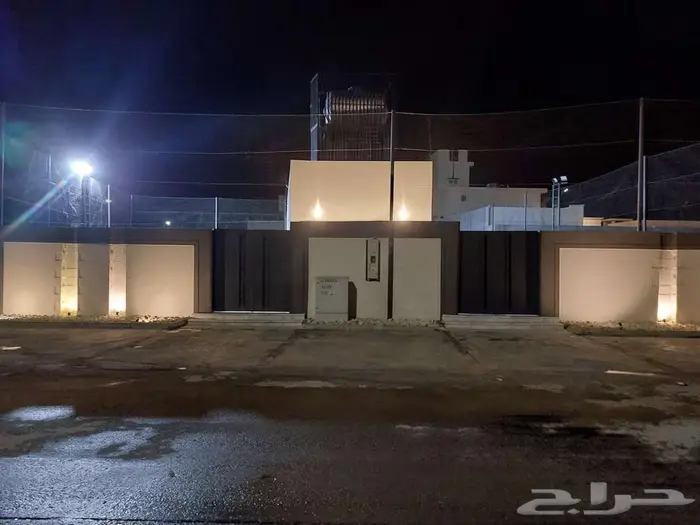 استراحة شباب ملعب طائرة 0