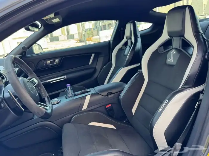 موستنغ شيلبي GT500 2021 ماشي 9 الاف على الضمان وكالة 25