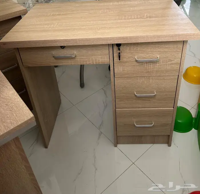 مكتب . طاوله 0