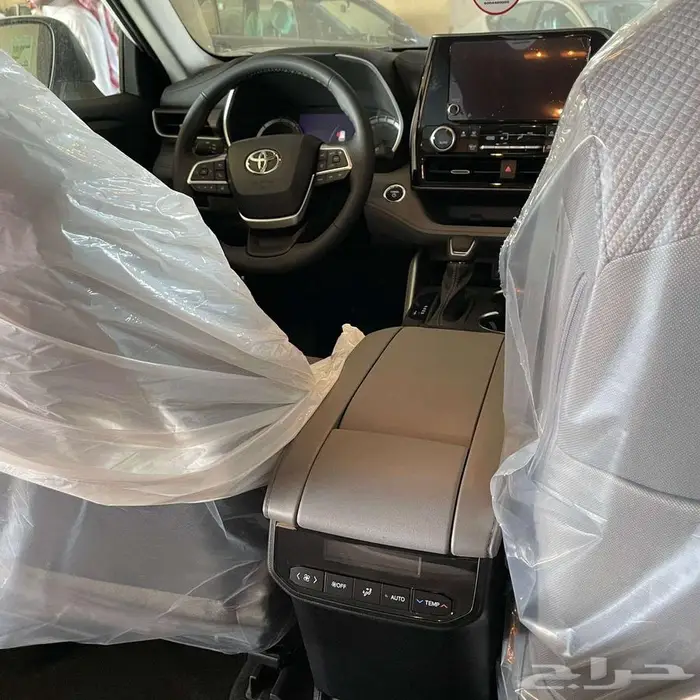 تويوتا هايلاندر GLE 2025 1