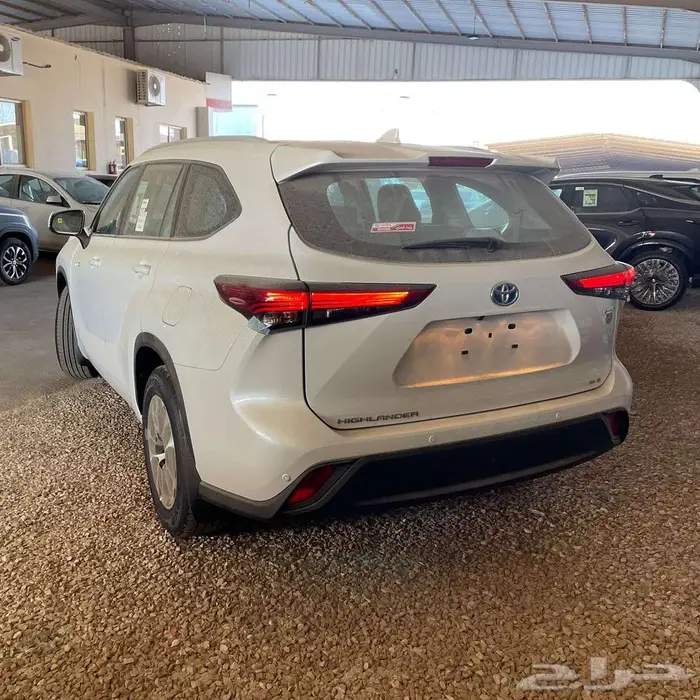 تويوتا هايلاندر GLE 2025 4