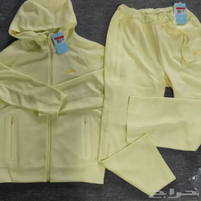 هودي نايك تك فيلس جديد متوفر جميع المقاسات والألوان 9