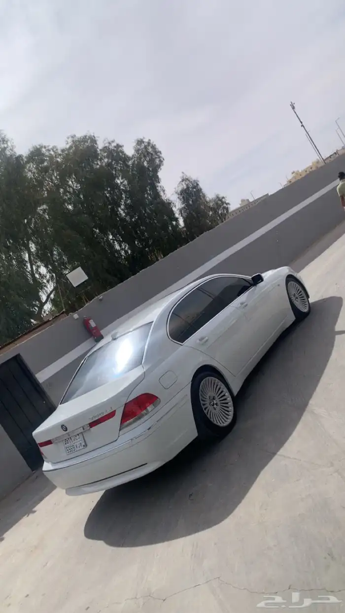 بي ام دبليو 760 12 سلندر 2003 30