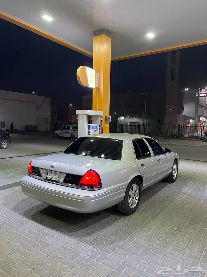 فورد كروان فكتيوريا سعودي مدني 2011 2