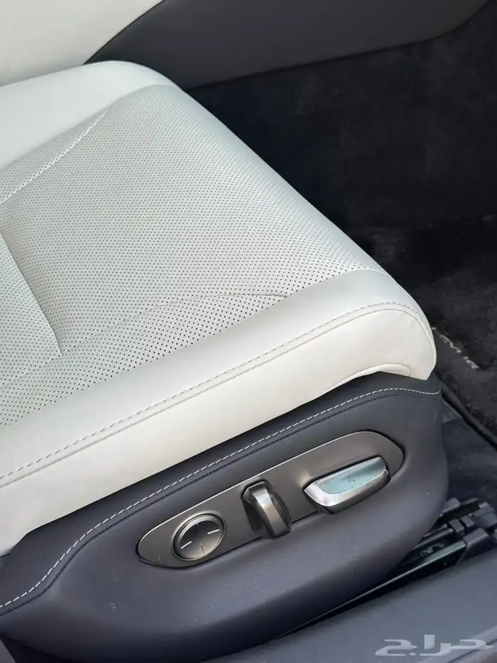 لكزس LS350 2024 AA شبه جديدة 34