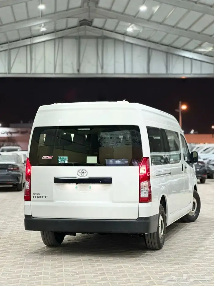 للإيجار مع سائق FOR RENT WITH DRIVER 1