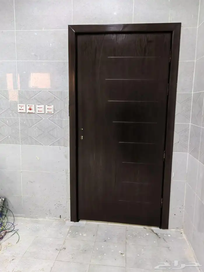 ابواب خشب  بس 0