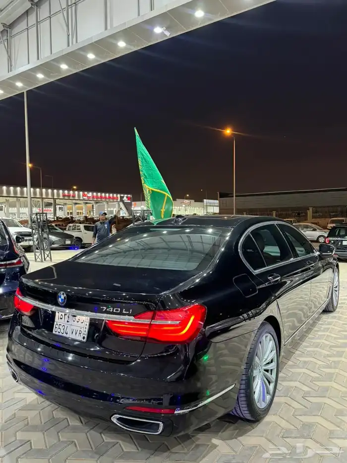 BMW 740 2017 3