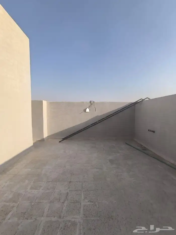 شقه فاخره للبيع الرياض حي البيان 4