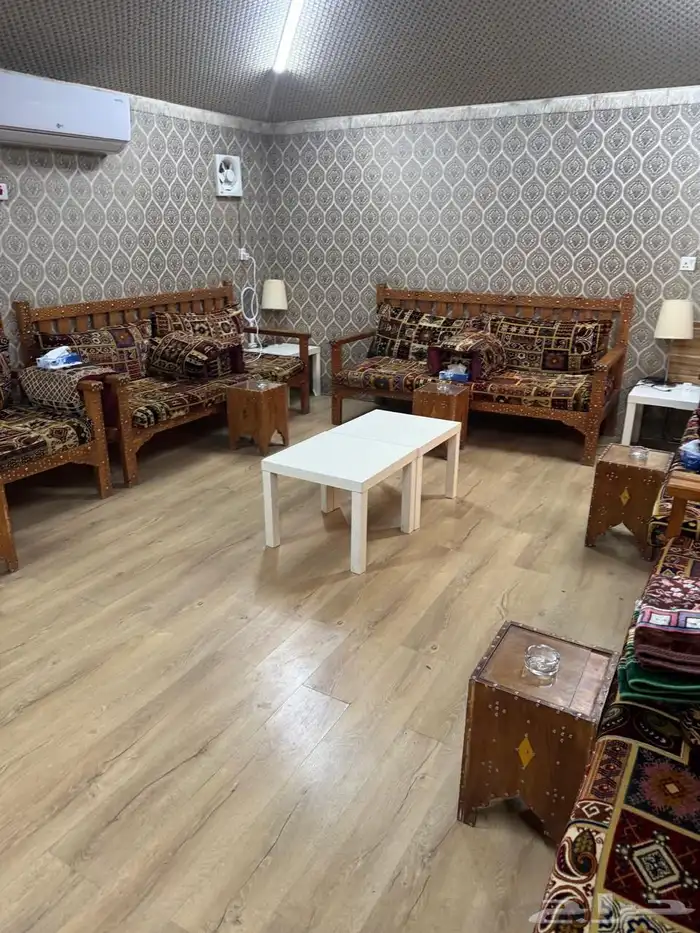 خيمة مع محتوياتها والاغراض 4