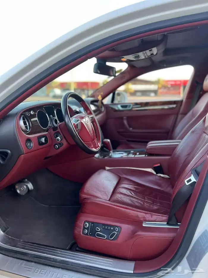 بنتلي 2013 6
