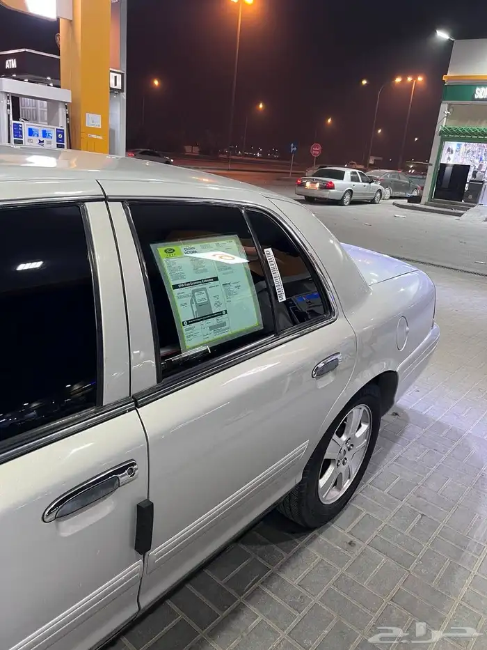 فورد كروان فكتيوريا سعودي مدني 2011 8