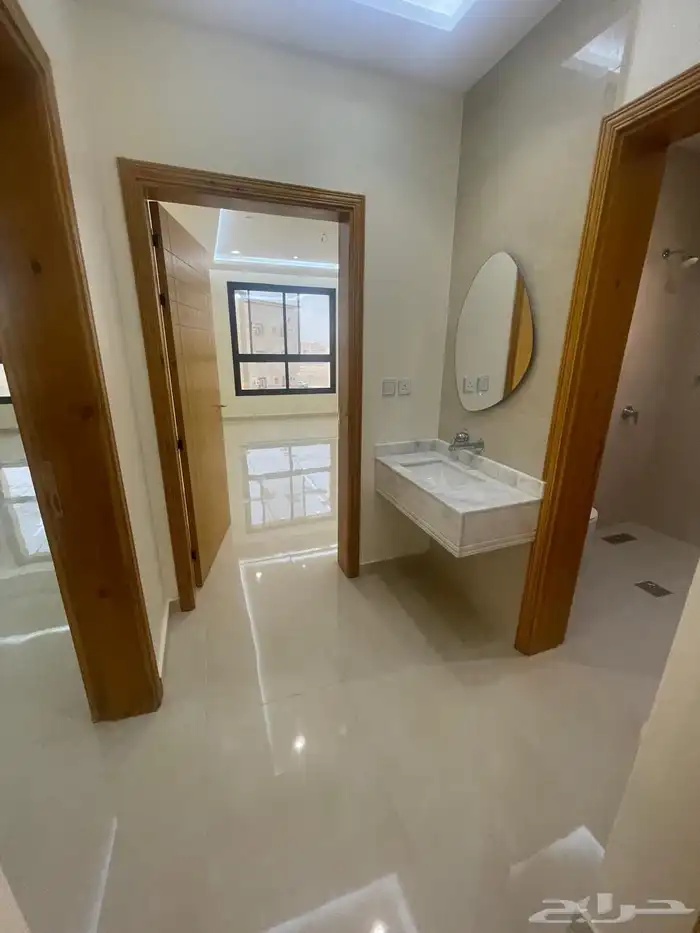 شقة 6 غرف فاخرة   حي الصفا 7 (أول ساكن) 6