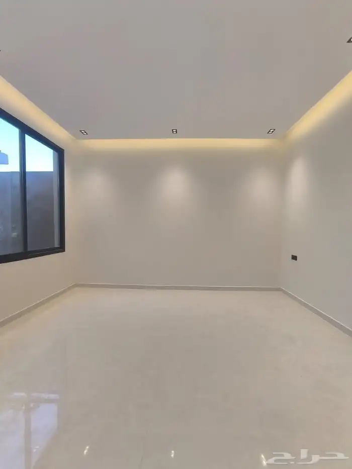 ادوار فاخره للبيع الرياض بوابه الشرق 2