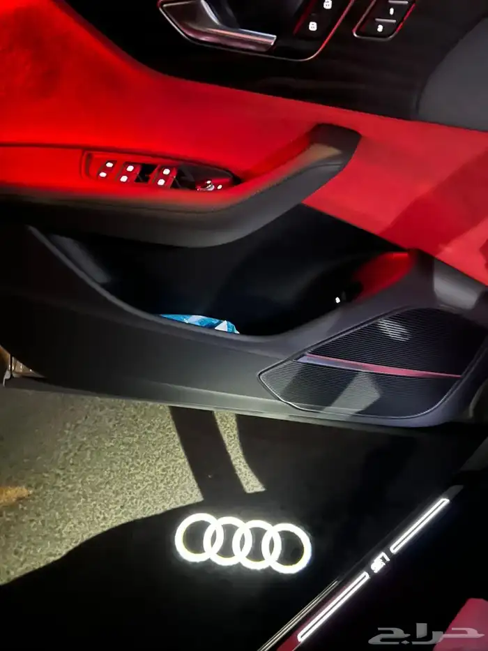 أودي Q8 قمة النظافة بحالة الوكالة 29