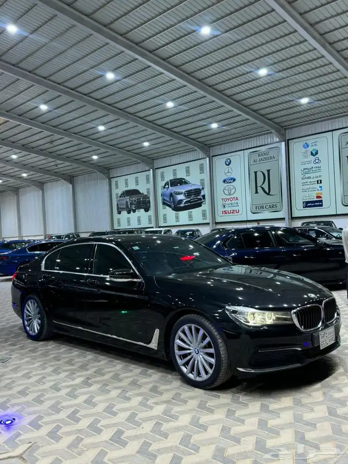 BMW 740 2017 0