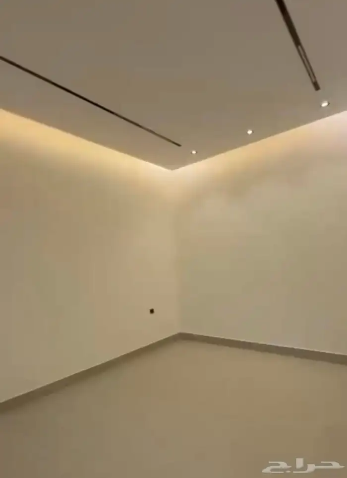فيلا سكنية للبيع - حي عكاظ 1