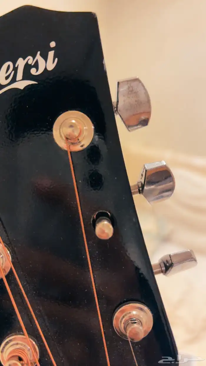 قيتار اسود 4