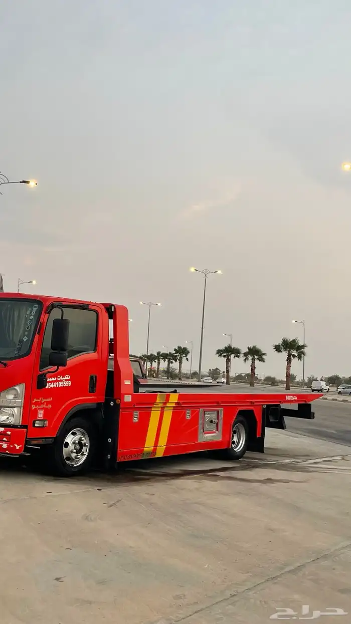 سطحه بالاحساء لنقل السيارات 2