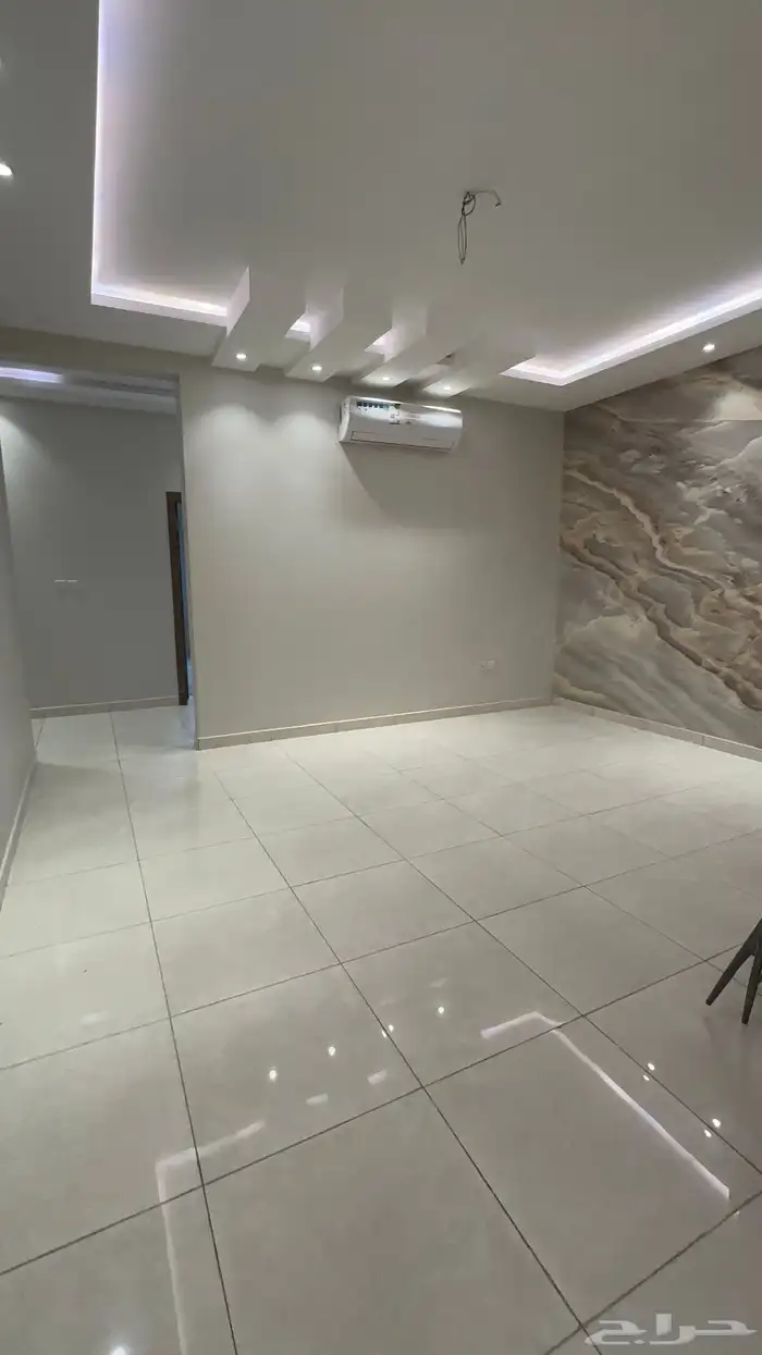 شقة بحي الورود 6 غرف مساحة 230 للإيجار 65 ألف 7