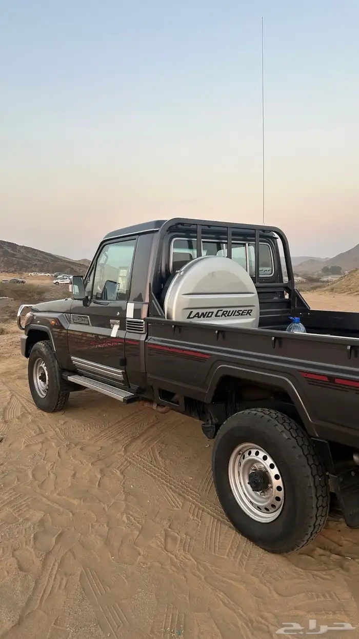 شاص 2021 بريمي رمادي ممشى قليل 1
