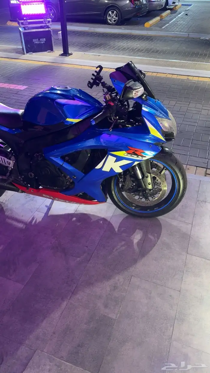 سزوكي ريس 600 0