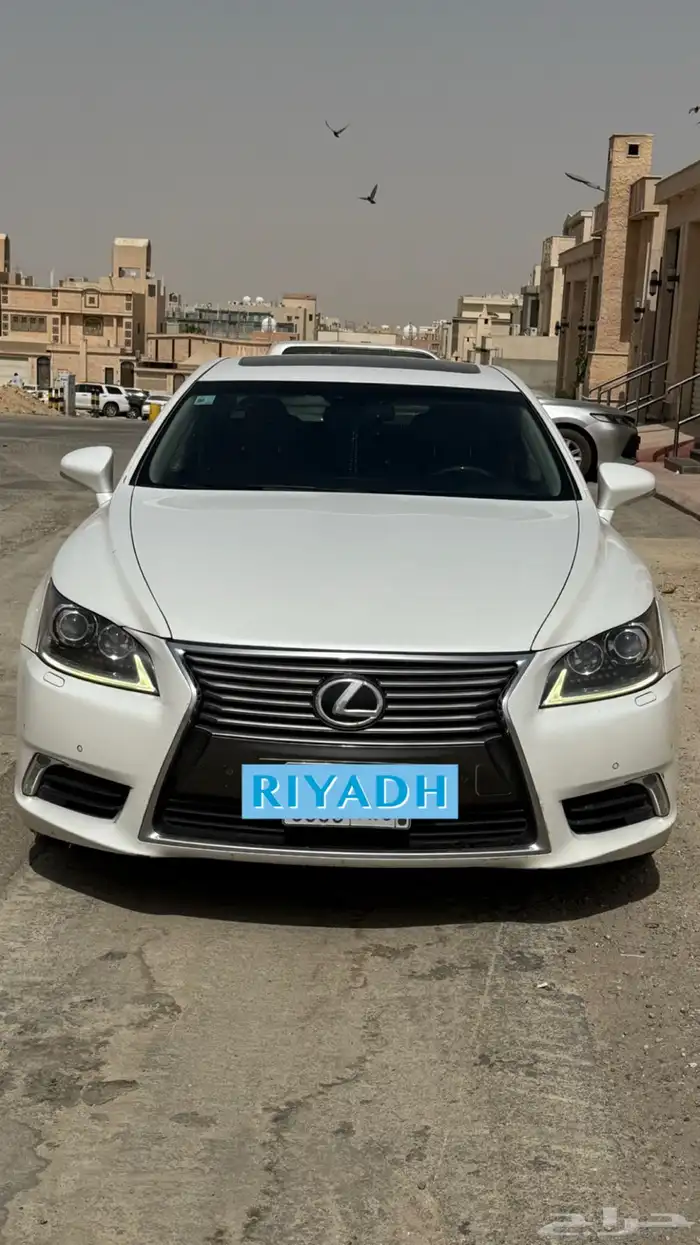 لكزس LS460 0