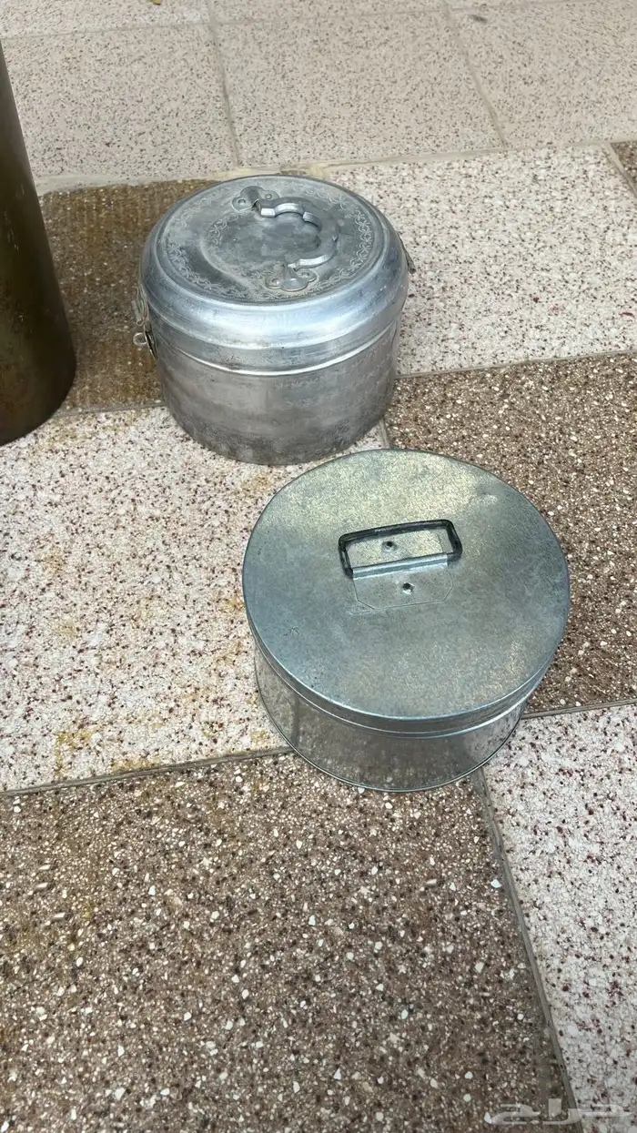مقتنيات دلال سوريه مع قرب معدن وأباريق ابو تاج هنديه 3