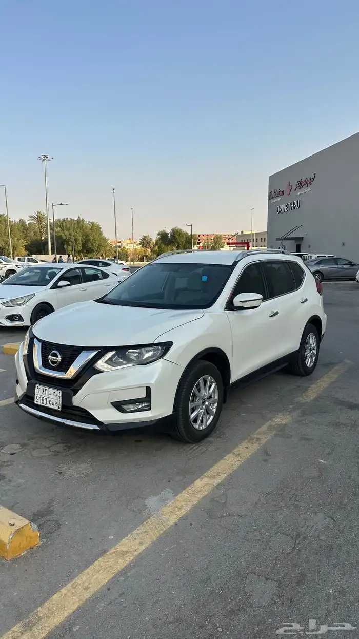 اكس تريل دبل 7 مقاعد نضيف وكالة حد 40الف مستعجل 0