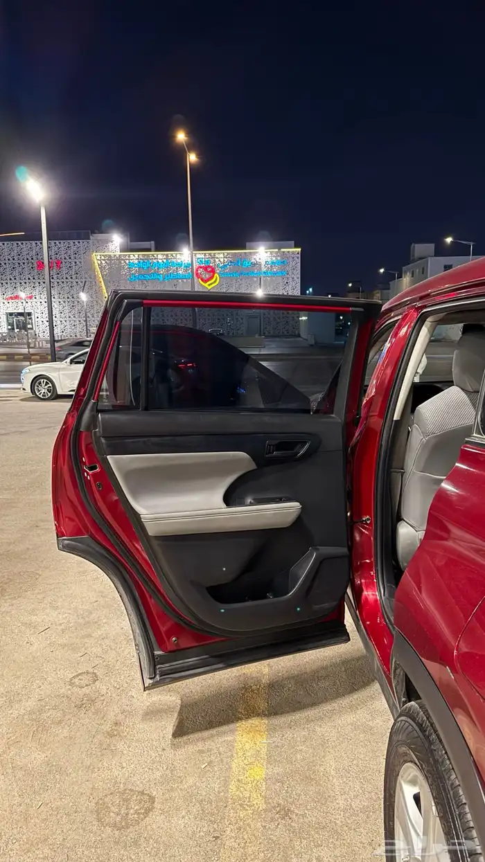 هايلاندر 2022 للبيع او التقبيل 11