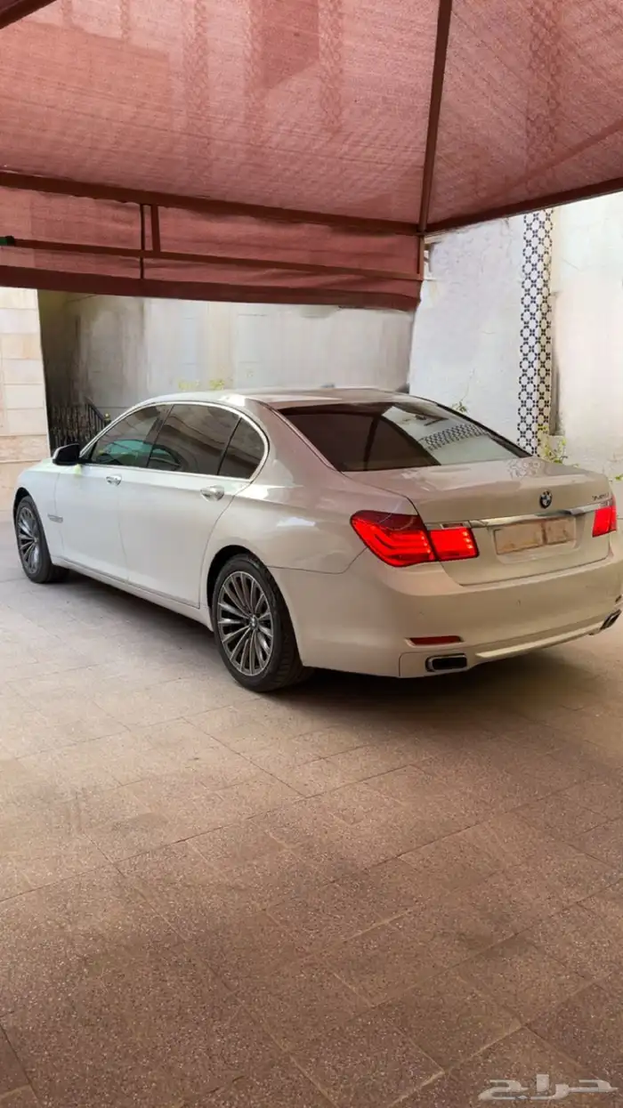 بي ام دبليو 730. 2012 3