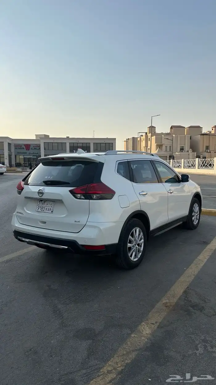 اكس تريل دبل 7 مقاعد نضيف وكالة حد 40الف مستعجل 3