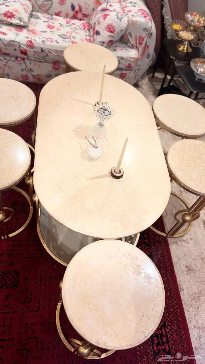طاولات رخام (حجر) وليس خشب 0