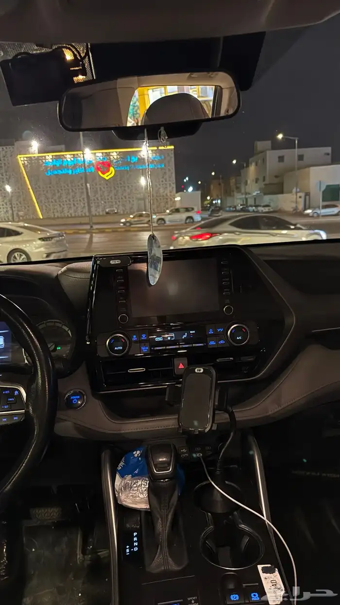 هايلاندر 2022 للبيع او التقبيل 23