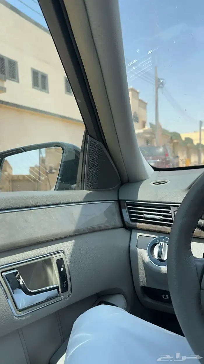 مرسيدس e300 2010 12