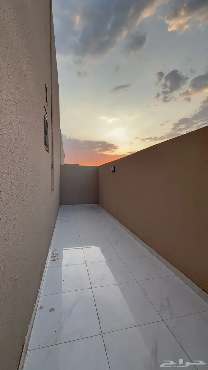 فلل للبيع بذو حجي 700 الف فقط 10