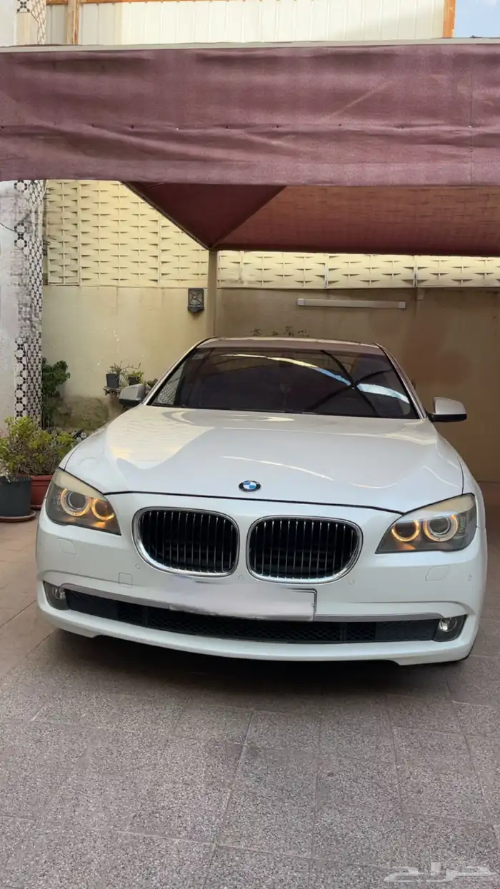 بي ام دبليو 730. 2012 4