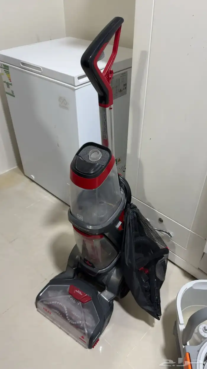 للبيع مكنسة غسيل فرشات بيسيل مع كامل اغراضها 0