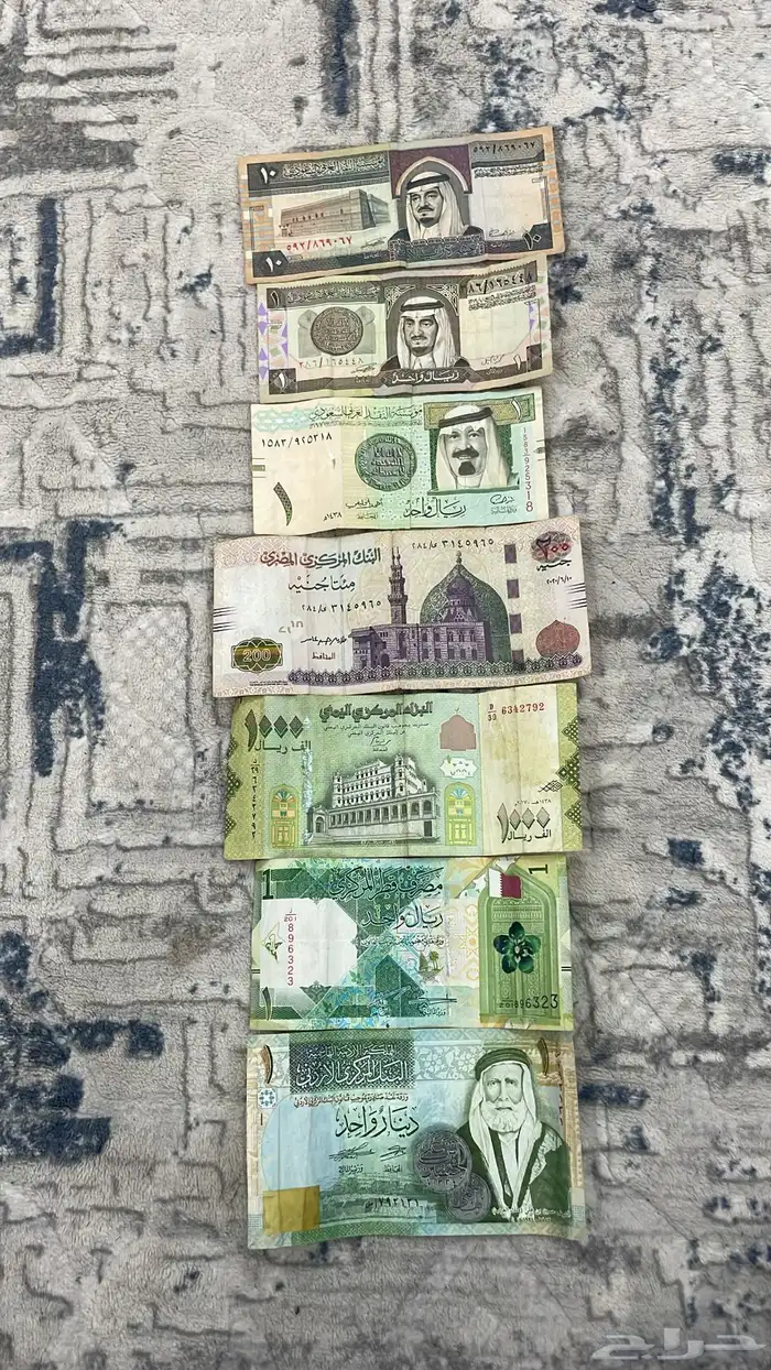 عملات قديمة وكلها في حالة ممتازة 0