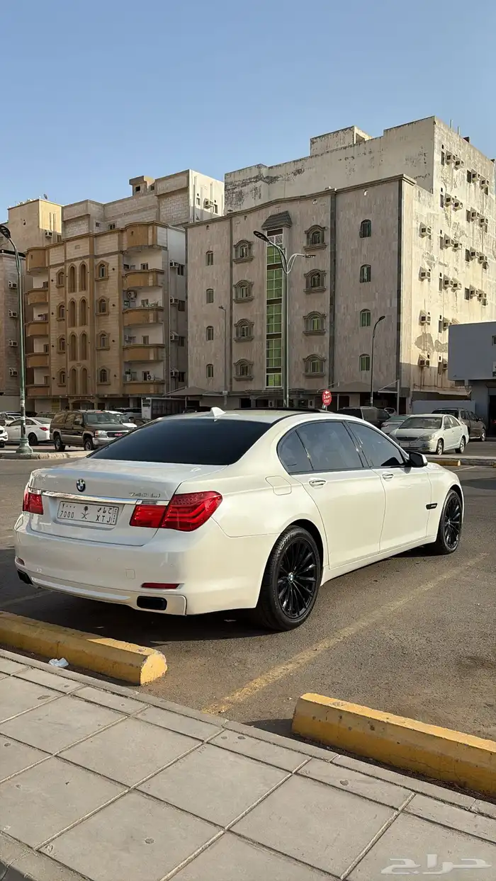 بي ام 740il 0