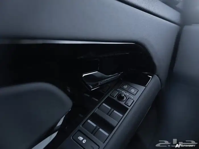 رانج روفر ايفوك Range Rover Evoque S موديل 2025 19
