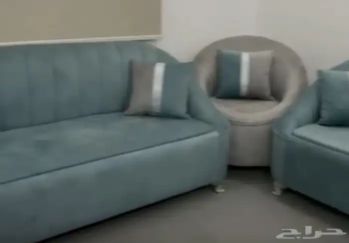 كنب 5 قطع   5 طاولات قزاز 2