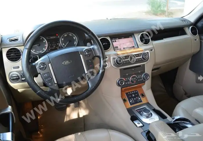 لاند روفر LR4 2015 4